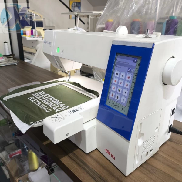 Maquina de Bordado Profissional Elna 830 Revisada + Coleção de Bordados