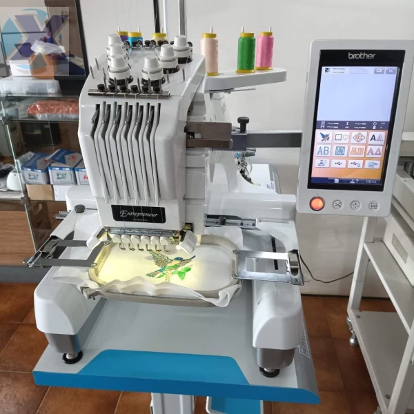 Maquina de Bordado Profissional 06 Agulhas Brother PR650 Revisada