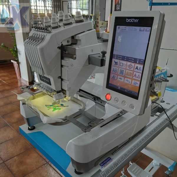 Maquina de Bordado Profissional 06 Agulhas Brother PR650 Revisada