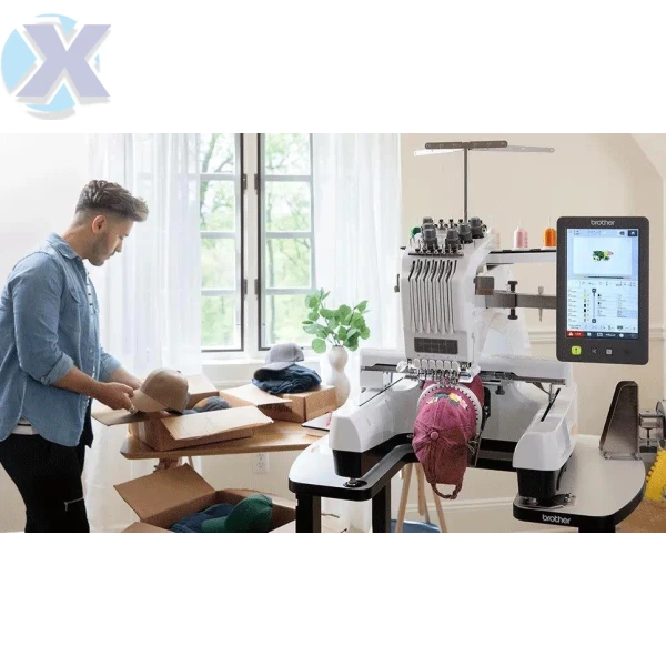 Maquina de Bordado Profissional Brother 06 Agulhas PR680W + Kit Boné