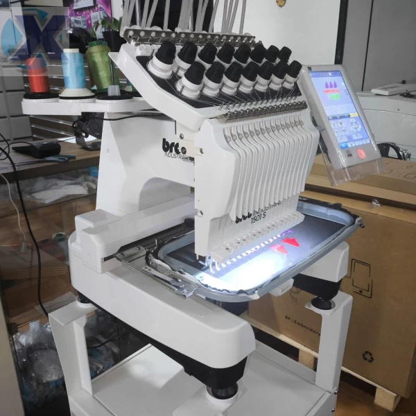 Maquina de Bordado Industrial 15 Agulhas Completa + Kit Boné