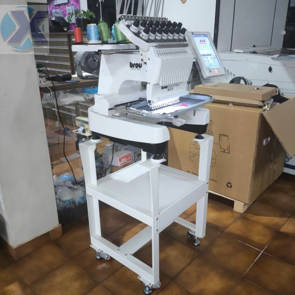 Maquina de Bordado Industrial 15 Agulhas Completa + Kit Boné