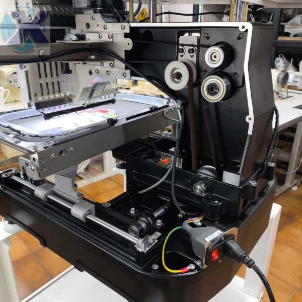 Maquina de Bordado Industrial 15 Agulhas Completa + Kit Boné