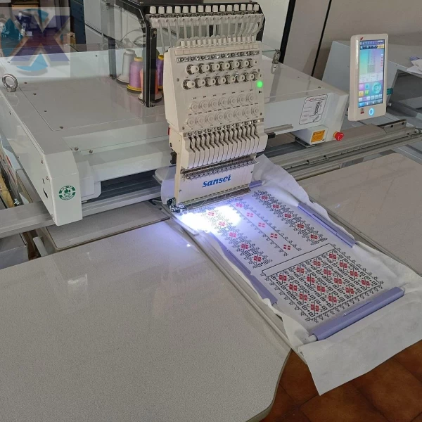 Maquina de Bordado Industrial 15 Agulhas + Kit Boné Completa