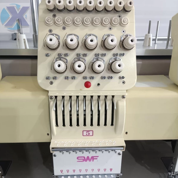 Maquina de Bordado Industrial 08 Cabeças 09 Agulhas SWF + Coleção de Bordados