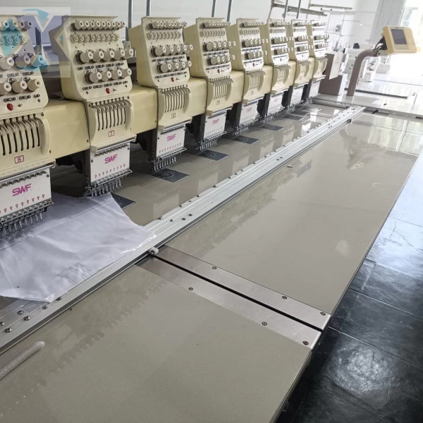 Maquina de Bordado Industrial 08 Cabeças 09 Agulhas SWF + Coleção de Bordados