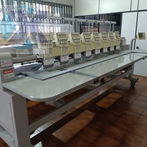 Maquina de Bordado Industrial 08 Cabeças 09 Agulhas SWF + Coleção de Bordados