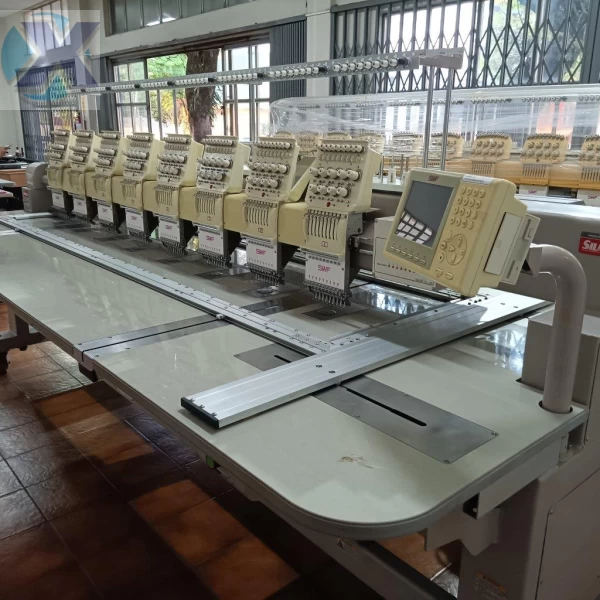 Maquina de Bordado Industrial 08 Cabeças 09 Agulhas SWF + Coleção de Bordados