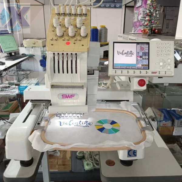 Maquina de Bordado Profissional 06 Agulhas SWF-MA6 + Coleção de Bordados