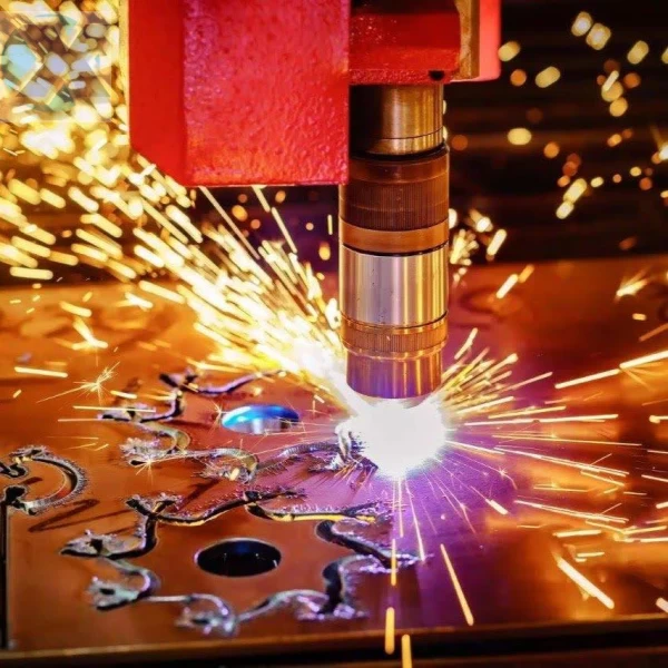 Mesa de Corte Industrial Tipo CNC Para Fonte Plasma Área de 3000x1500mm