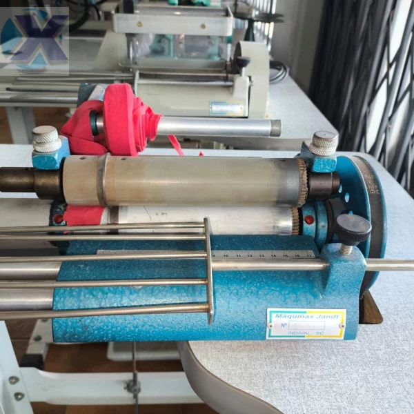 Maquina de Cortar Viés Industrial 01 Faca Jandt Completa Revisada