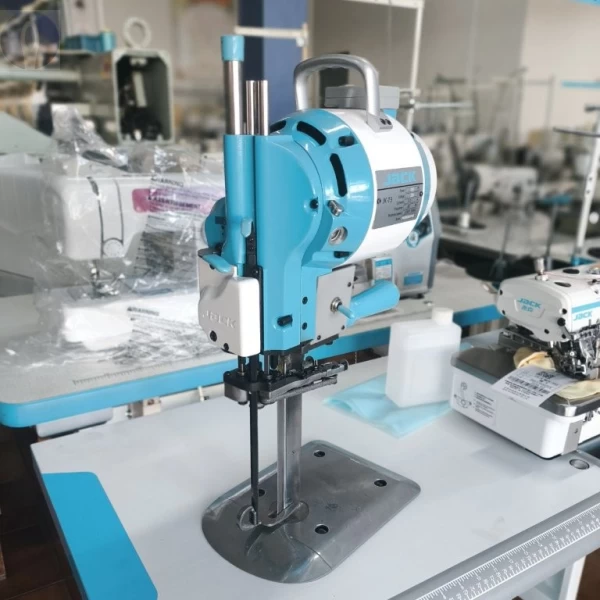 Máquina de Corte de Tecidos Marca Jack Modelo JK-T3 220V Revisada