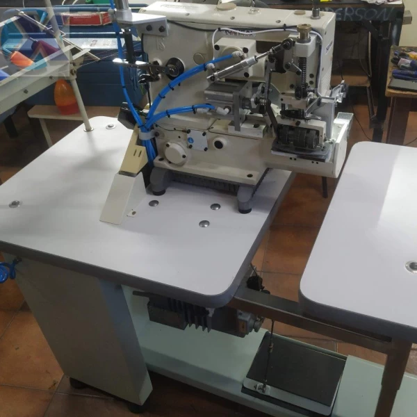 Maquina de Cos Industrial Eletrônica 12 Agulhas c/ Guilhotina e Falha Ponto