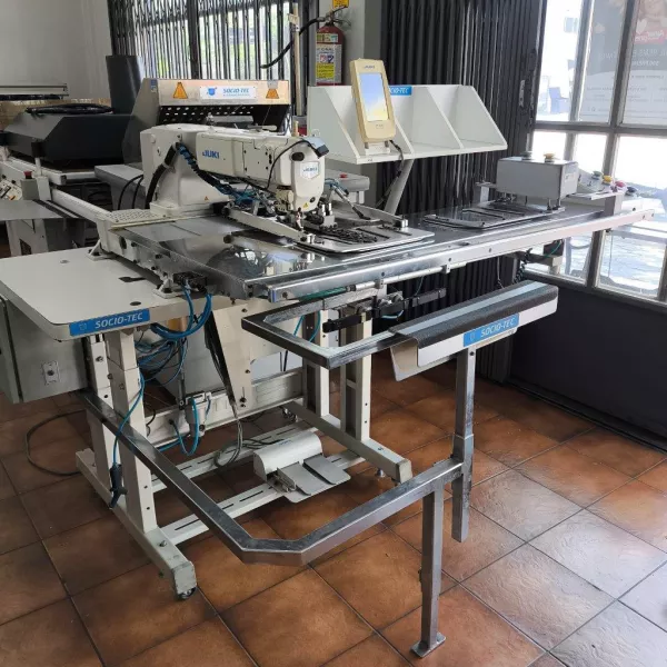 Maquina p/ Pregar Bolso Traseiro (Juki)