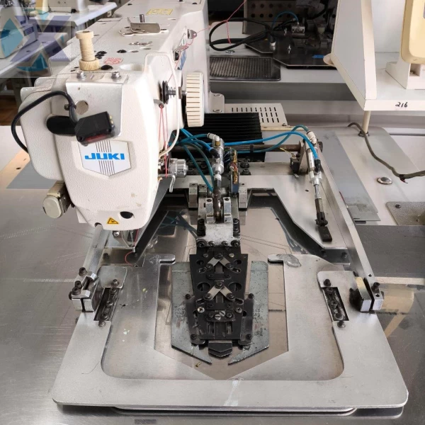 Maquina p/ Pregar Bolso Traseiro (Juki)