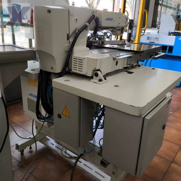 Maquina p/ Pregar Bolso Traseiro (Juki)