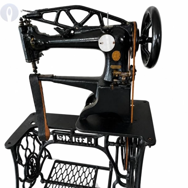 Maquina de Costura Sapateiro Singer 29-4 Restaurada - Objeto de Colecionador