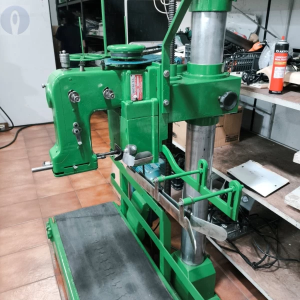 Maquina Para Fechar Sacaria Industrial c/ Esteira Matisa FE-200 Revisada 