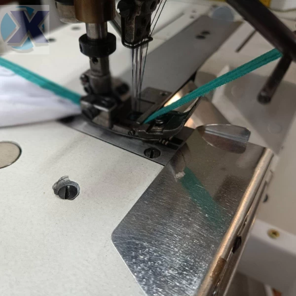 Maquina Galoneira Industrial Siruba BT p/ Pregar Elástico Revisada