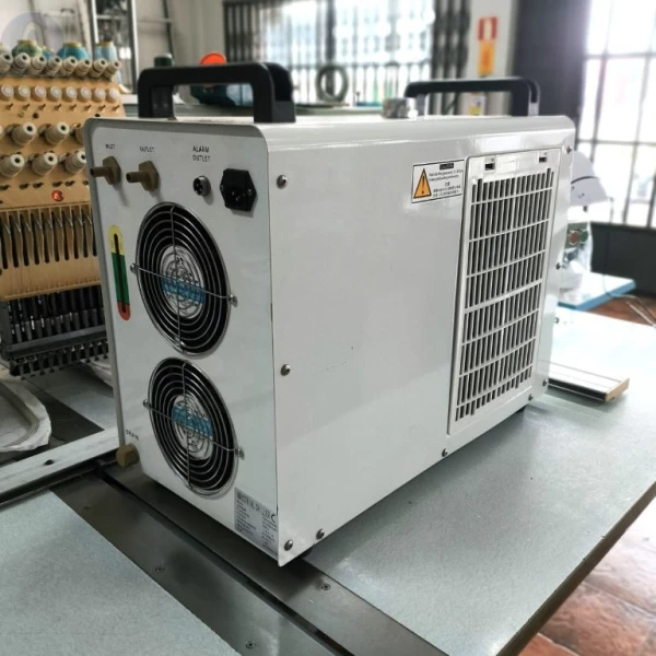 Chiller Para Maquinas de Corte a Laser C02 Modelo CW5200 Revisado 