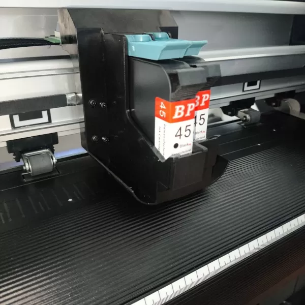 Plotter De Risco Industrial Para Confecção Molde e Encaixe Euro Forte 2100C