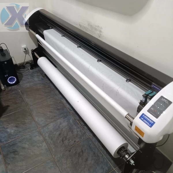Plotter De Risco Industrial Para Confecção Molde e Encaixe Lanmax LM-200045-2