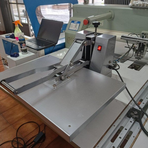 Prensa Térmica 60x40 c/ 01 bandeja Revisada