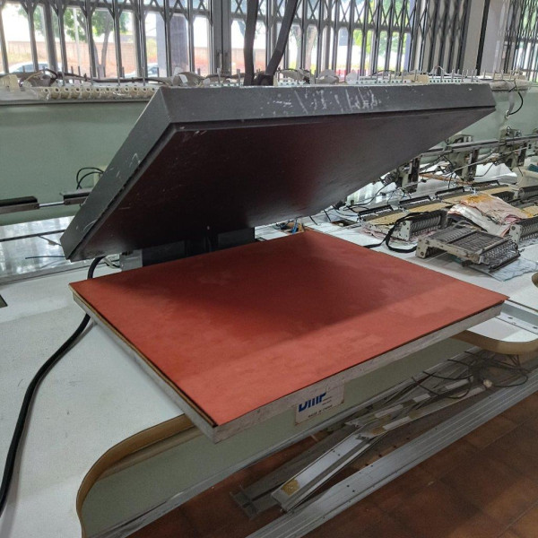 Prensa Térmica 80x70 c/ 01 bandeja Revisada
